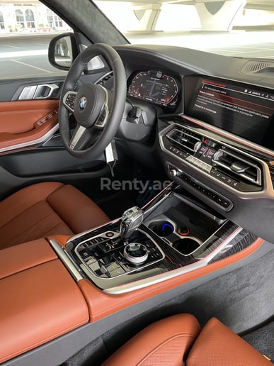 إيجار بي ام دبليو X7 M50i (أسود), 2021 في دبي