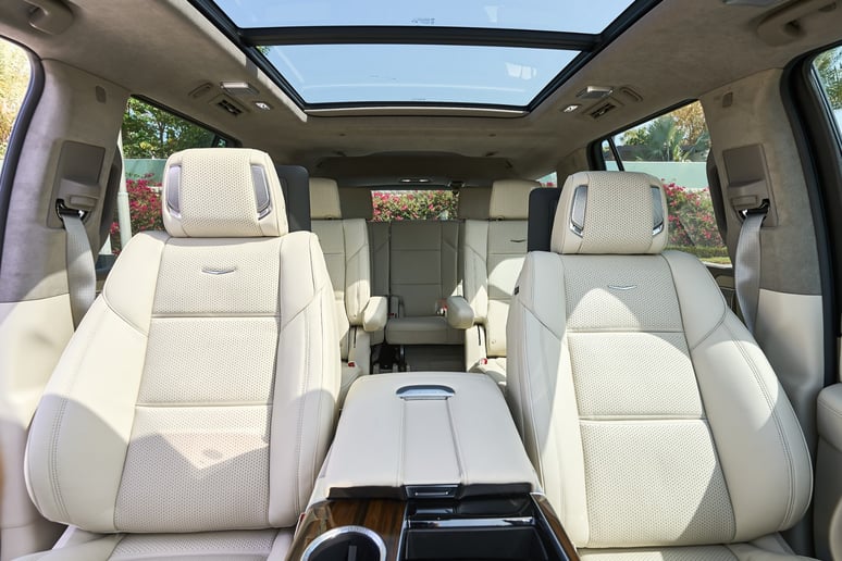 Cadillac Escalade (Noir), 2025 &agrave; louer &agrave; Ras Al Khaimah