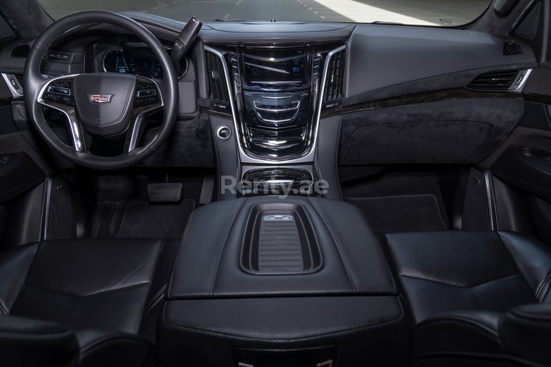 Cadillac Escalade Platinum (Schwarz), 2019  zur Miete in Dubai