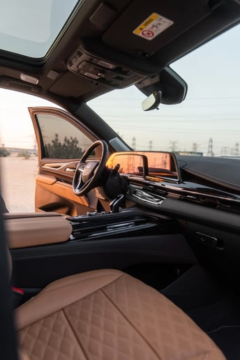 Cadillac Escalade Sport Platinum (Negro), 2024 - ofertas de arrendamiento en Ras Al Khaimah