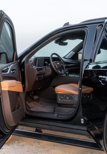 Cadillac Escalade Sport Platinum (Negro), 2024 - ofertas de arrendamiento en Ras Al Khaimah