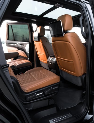 Cadillac Escalade Sport Platinum (Negro), 2024 - ofertas de arrendamiento en Ras Al Khaimah