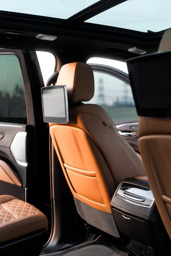 Cadillac Escalade Sport Platinum (Negro), 2024 - ofertas de arrendamiento en Ras Al Khaimah