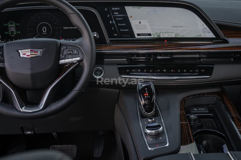 Cadillac Escalade (Noir), 2021 &agrave; louer &agrave; Abu Dhabi