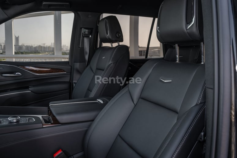 Cadillac Escalade (Noir), 2021 &agrave; louer &agrave; Abu Dhabi