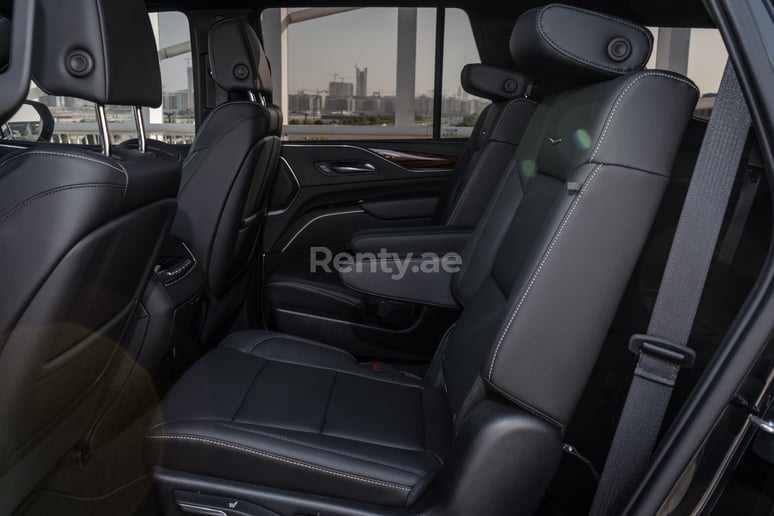 Cadillac Escalade (Noir), 2021 &agrave; louer &agrave; Abu Dhabi