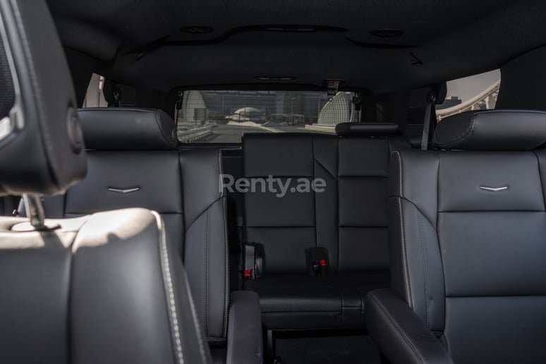Cadillac Escalade (Noir), 2021 &agrave; louer &agrave; Abu Dhabi
