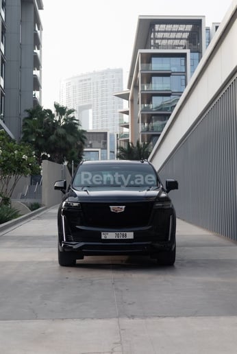 Cadillac Escalade (Negro), 2022 para alquiler en Ras Al Khaimah