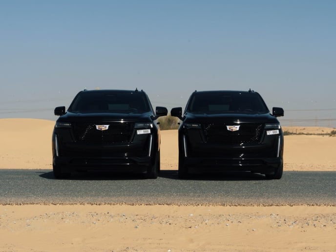 Cadillac Escalade (Negro), 2023 para alquiler en Ras Al Khaimah