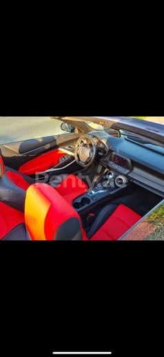 Chevrolet Camaro cabrio (Negro), 2022 para alquiler en Dub&aacute;i