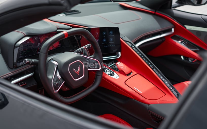 Chevrolet Corvette Spyder (Nero), 2021 in affitto a Dubai