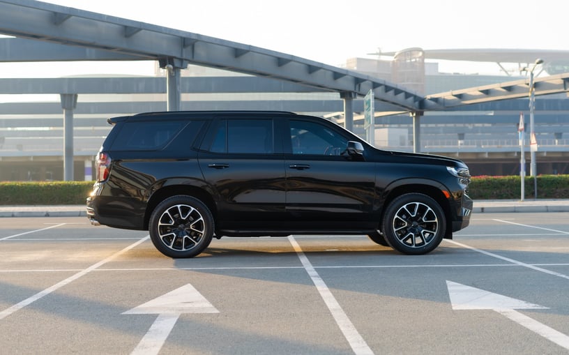 Chevrolet Tahoe RST (Zwart), 2024 te huur in Ras Al Khaimah