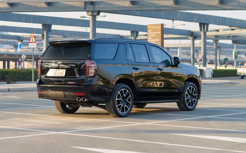 Chevrolet Tahoe RST (Zwart), 2024 te huur in Ras Al Khaimah