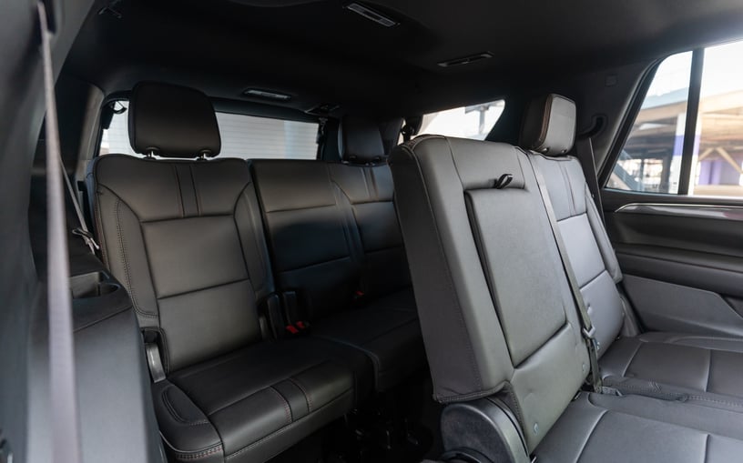 Chevrolet Tahoe RST (Zwart), 2024 te huur in Ras Al Khaimah