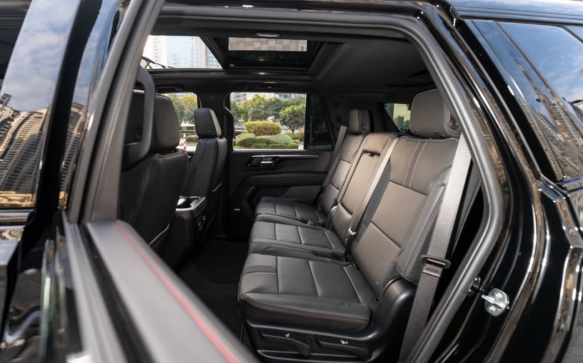 Chevrolet Tahoe (Schwarz), 2025  zur Miete in Ras Al Khaimah