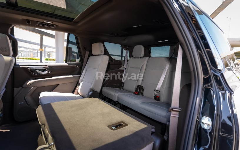 Chevrolet Tahoe (Schwarz), 2021  zur Miete in Abu Dhabi