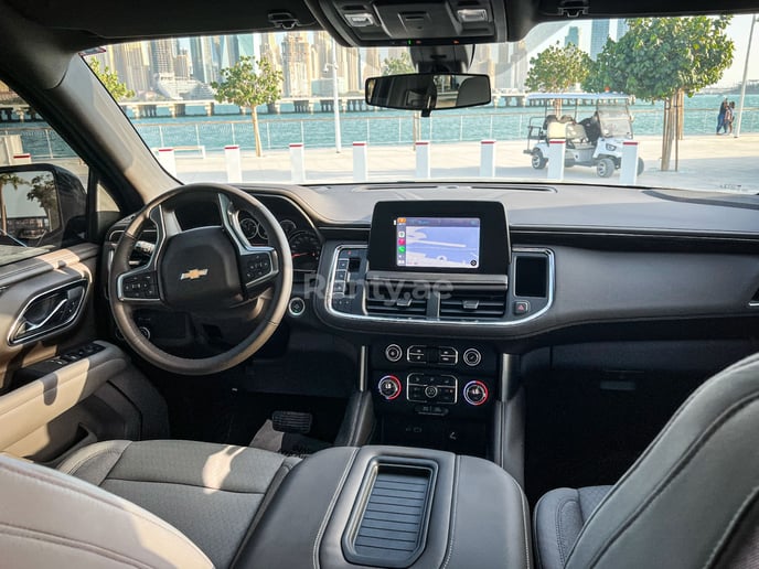 Chevrolet Tahoe (Schwarz), 2022  zur Miete in Dubai