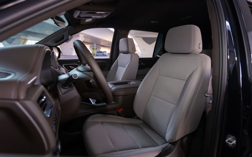 Chevrolet Tahoe (Schwarz), 2022  zur Miete in Dubai