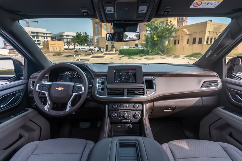 Chevrolet Tahoe (Nero), 2023 in affitto a Sharjah