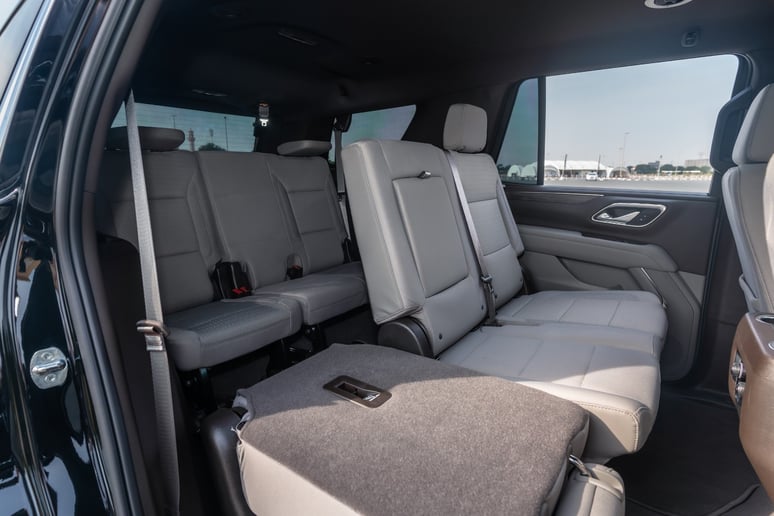 Chevrolet Tahoe (Nero), 2023 in affitto a Sharjah