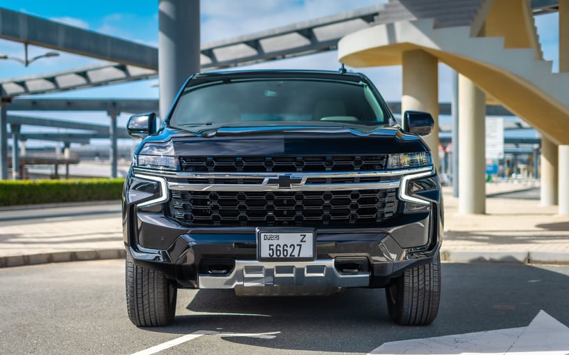 Chevrolet Tahoe (Schwarz), 2023  zur Miete in Abu Dhabi