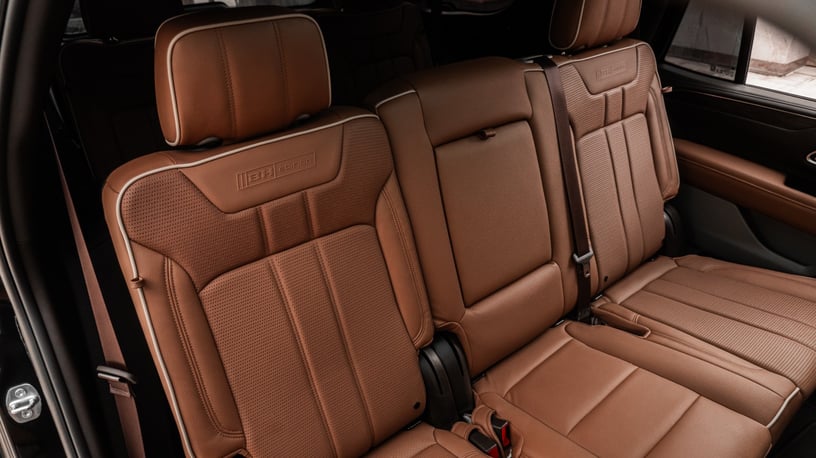 Chevrolet Tahoe (Schwarz), 2023  zur Miete in Abu Dhabi