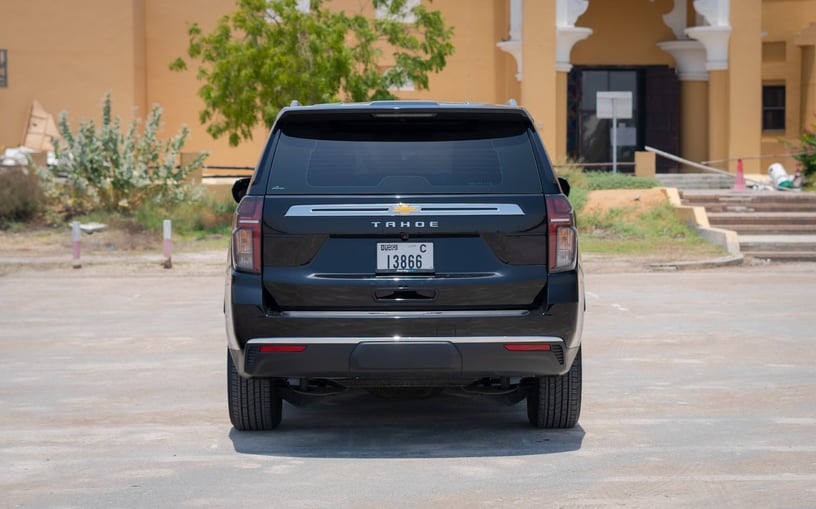 Chevrolet Tahoe (Schwarz), 2024  zur Miete in Abu Dhabi