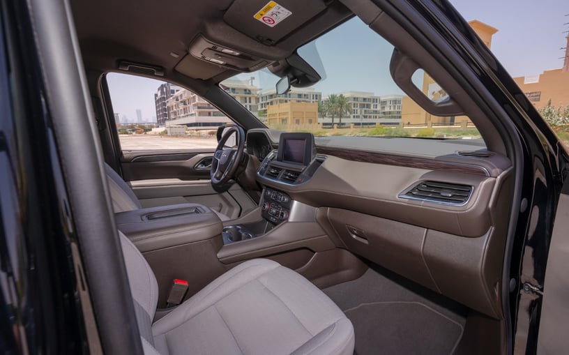 Chevrolet Tahoe (Schwarz), 2024  zur Miete in Abu Dhabi