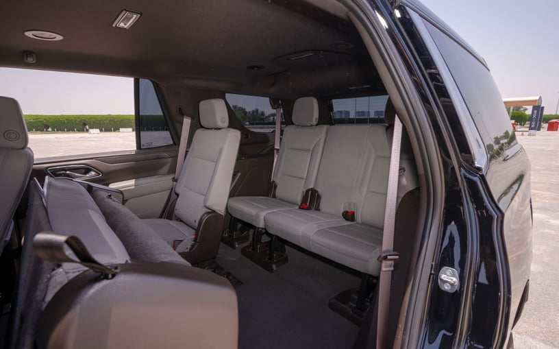 Chevrolet Tahoe (Schwarz), 2024  zur Miete in Abu Dhabi