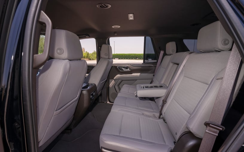Chevrolet Tahoe (Schwarz), 2024  zur Miete in Abu Dhabi