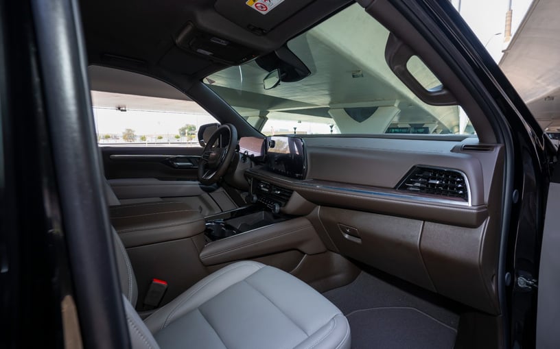 Chevrolet Tahoe (Noir), 2025 - offres de bail &agrave; Sharjah