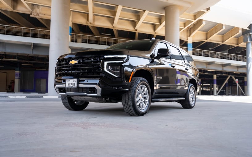 Chevrolet Tahoe (Negro), 2025 para alquiler en Sharjah