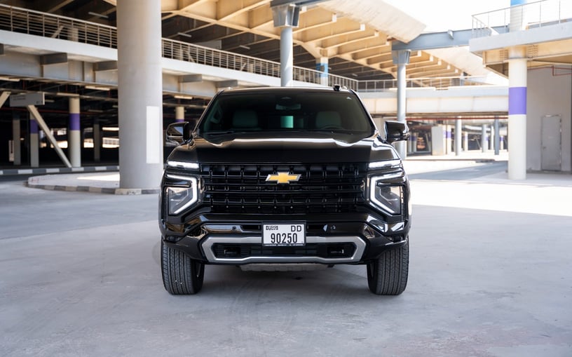 Chevrolet Tahoe (Negro), 2025 para alquiler en Sharjah