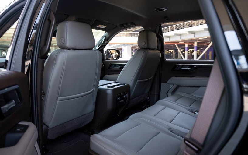Chevrolet Tahoe (Negro), 2025 para alquiler en Sharjah