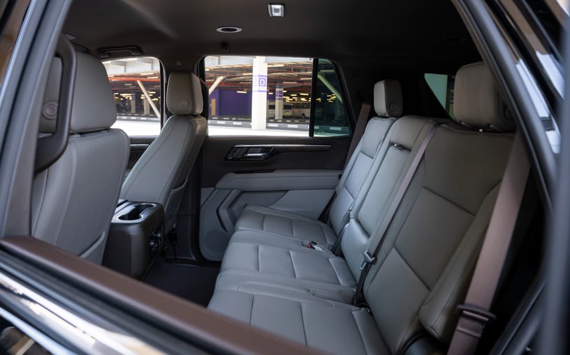 Chevrolet Tahoe (Negro), 2025 para alquiler en Sharjah