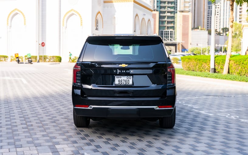 Chevrolet Tahoe (Schwarz), 2025  zur Miete in Ras Al Khaimah