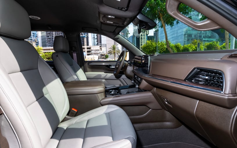 Chevrolet Tahoe (Schwarz), 2025  zur Miete in Ras Al Khaimah