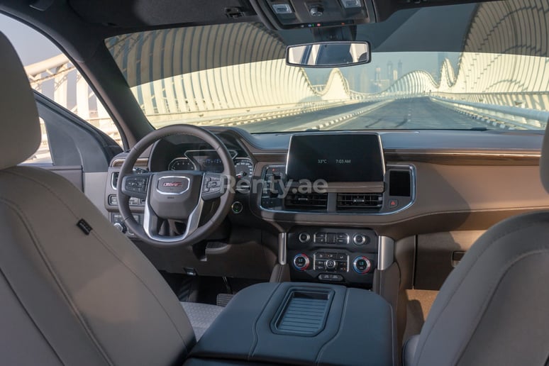 GMC Yukon XL (Noir), 2021 &agrave; louer &agrave; Abu Dhabi