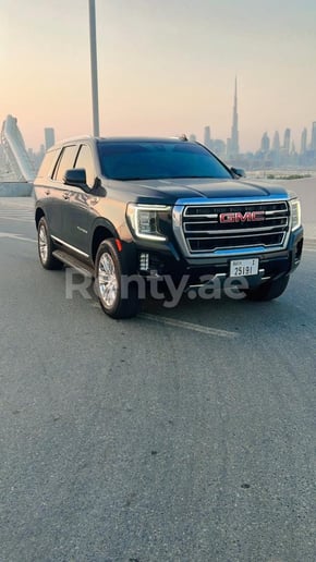 在迪拜 租 GMC 尤科恩 (黑色), 2022