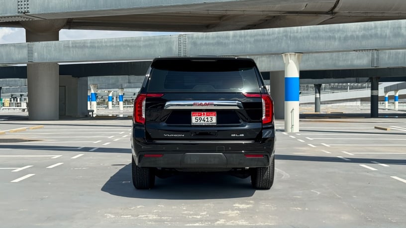 GMC Yukon (Schwarz), 2024  zur Miete in Abu Dhabi