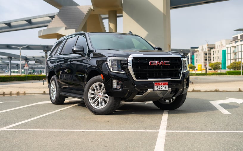 GMC Yukon (Nero), 2024 in affitto a Abu Dhabi