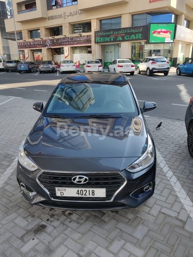 Hyundai Accent (Черный), 2020 для аренды в Дубай