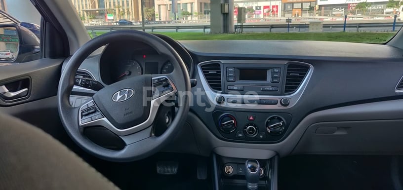 Hyundai Accent (Черный), 2020 для аренды в Дубай