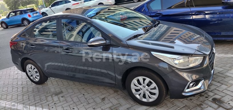 Hyundai Accent (Черный), 2020 для аренды в Дубай