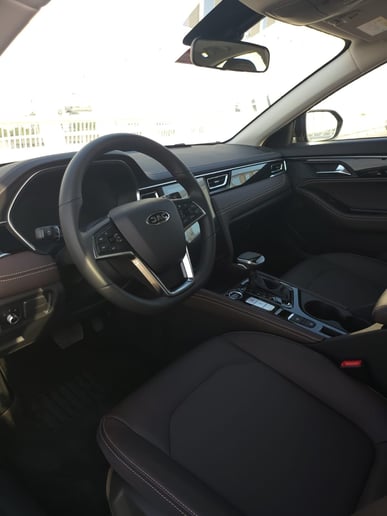 JAC J7 (Schwarz), 2023  zur Miete in Dubai