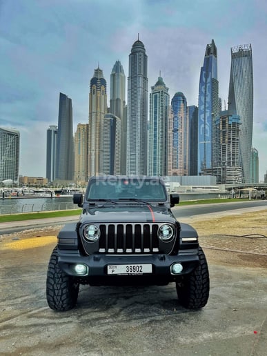Jeep Wrangler (Nero), 2021 in affitto a Sharjah