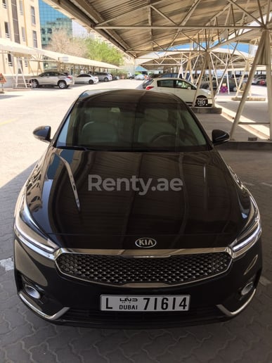 Dubai'de kiralık Kia Cadenza (Siyah), 2020