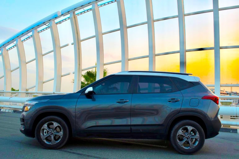 KIA Seltos (Negro), 2023 para alquiler en Dub&aacute;i