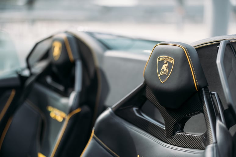 Lamborghini Evo Spyder (Noir), 2023 &agrave; louer &agrave; Ras Al Khaimah