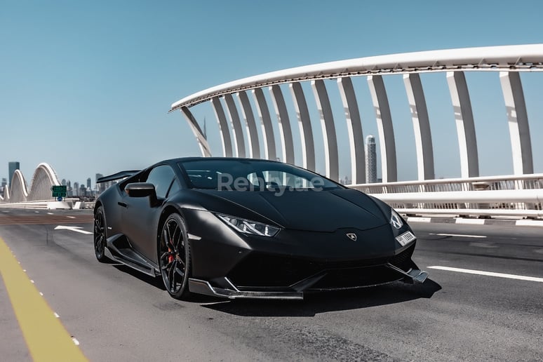 Lamborghini Huracan (Черный), 2019 для аренды в Дубай